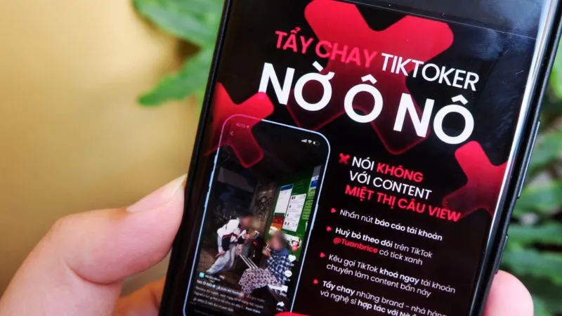 Bú fame qua các hành động theo trend