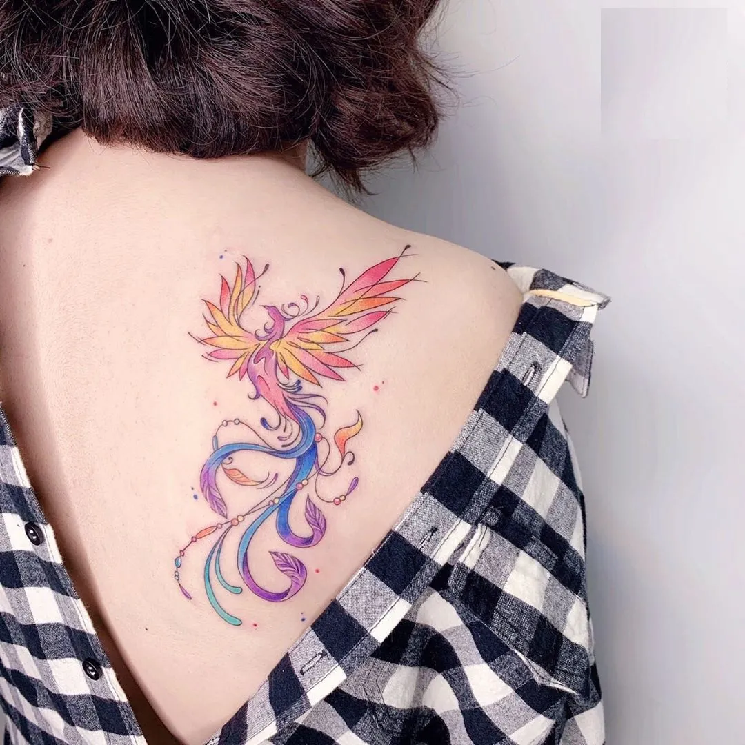 Phượng hoàng mang lại sự nổi bật với màu sắc đa dạng