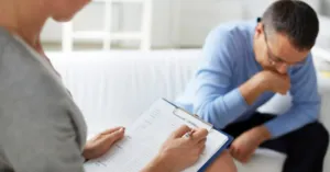 Tiêm phòng và xét nghiệm trước khi BJ hay quan hệ tình dục