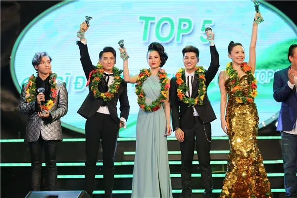 Sơn Tùng và đồng nghiệp