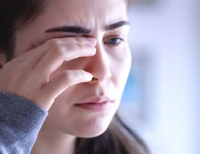 Cách khắc phục mắt trái giật