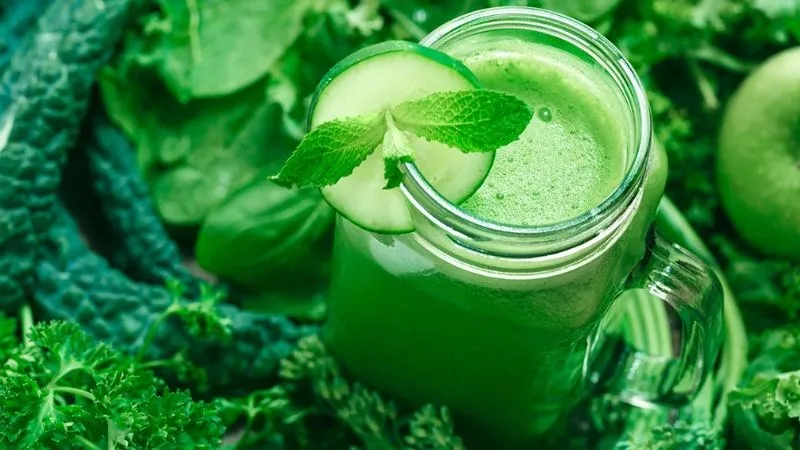 Rau xanh là nguồn diệp lục tự nhiên dồi dào