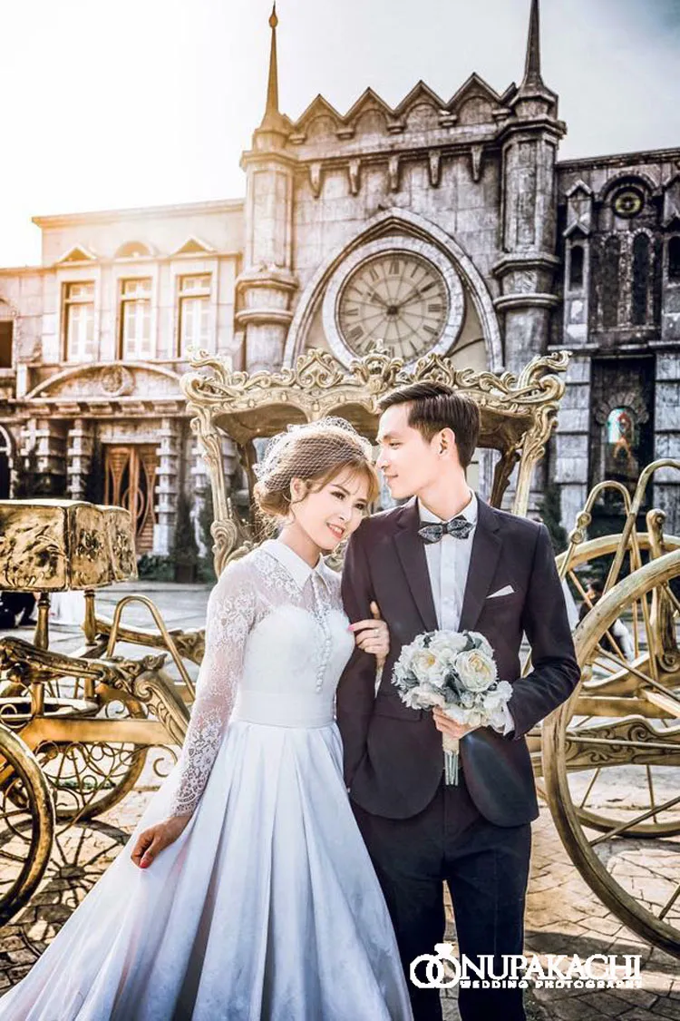 Chú rể bảnh bao trong vest cưới
