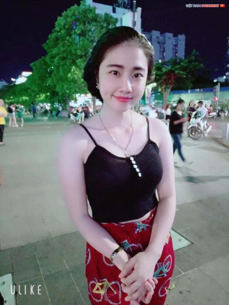 Hình ảnh cô gái được gọi là "vợ quốc dân"