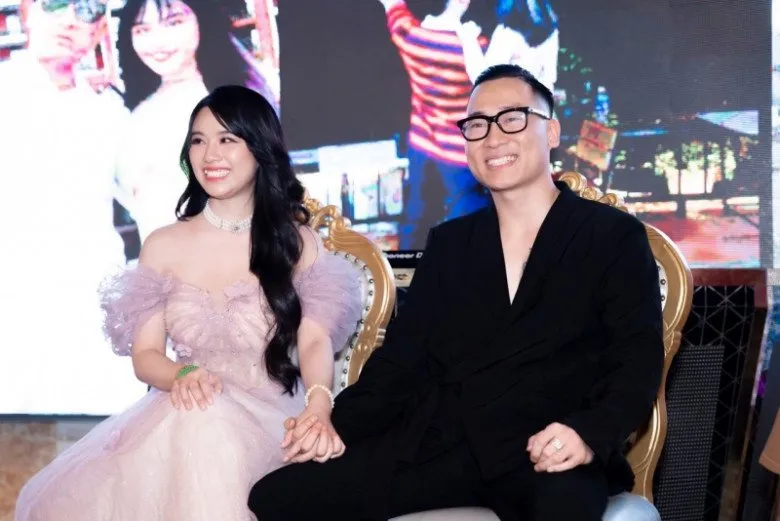Linh Miu và bạn trai hơn 2 tuổi.
