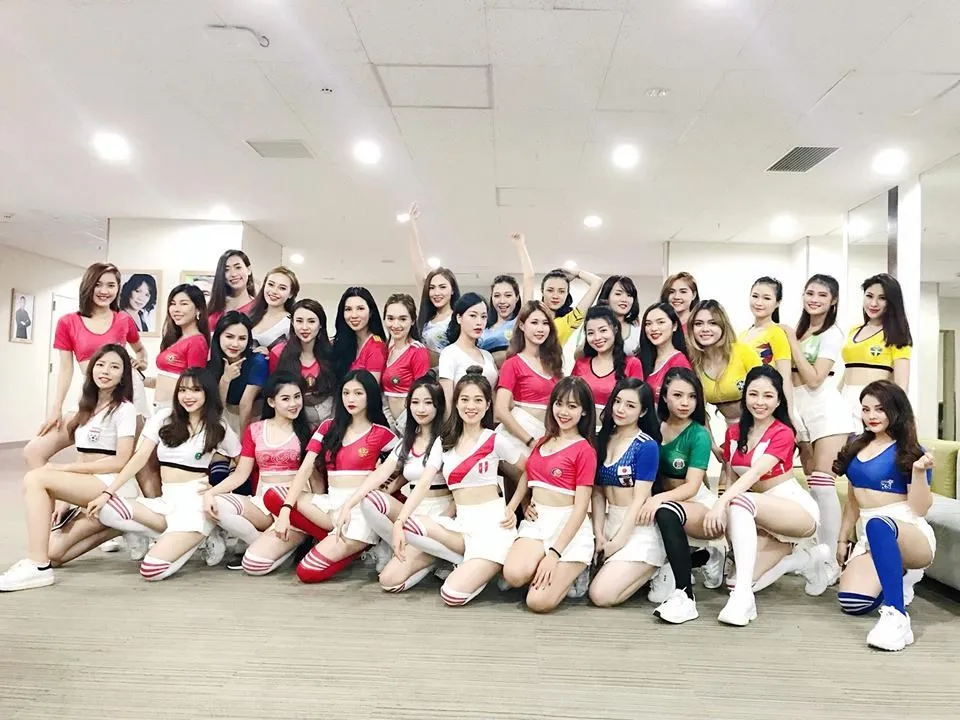 Trâm Anh nổi bật trong dàn hot girl chương trình Đồng hành cùng World Cup 2018