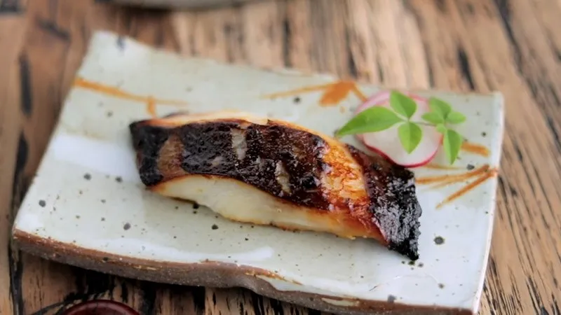 Cá tuyết nướng miso